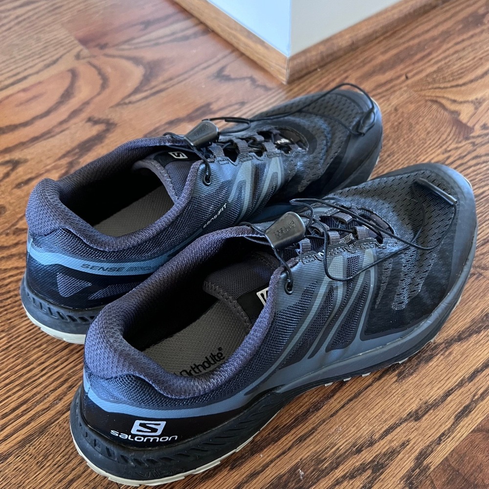 Salomon Men's Athletic Trail Shoe in Charcoal and Light Gray - Picture 13 of 16